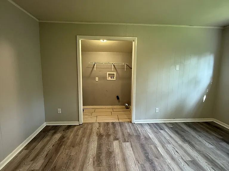 1744 Lincoln Pl SW — Photo 7