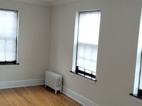 2146 S Harvey Ave, Berwyn, IL