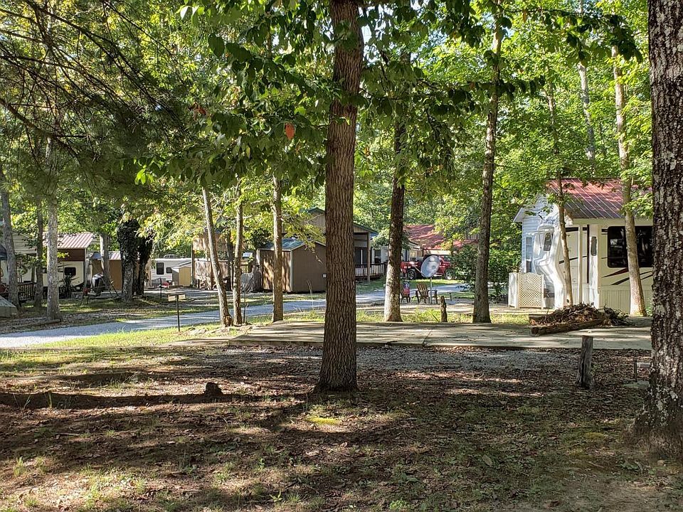 2nd image of 129 Laurel Point