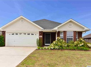 213 Shadow Cove Dr SW, Huntsville, AL 35824