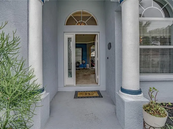 5124 Coopers Hawk Ct, Valrico, FL 33596