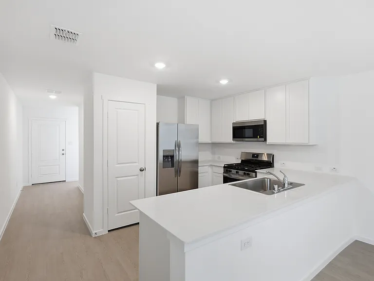 3040 Campeiro Ave — Photo 8