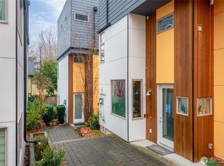 730 25th Avenue S, Seattle, WA 98144