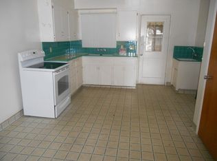 1904 Mayfair Dr W, Fresno, CA 93703