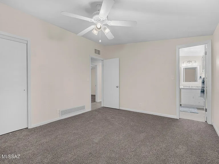 5819 E Rosewood St — Photo 8
