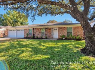 2144 Mountainview Dr, Hurst, TX 76054