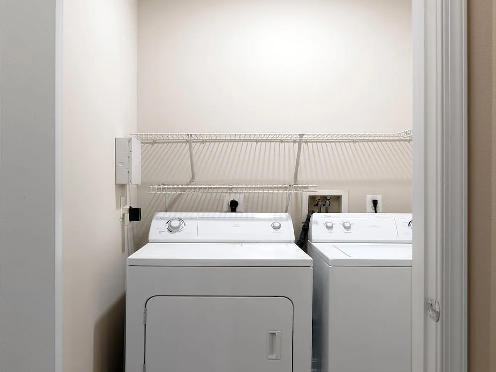 Avalon at Grosvenor Station — Photo 4