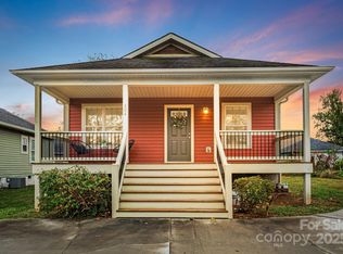 304 Hazel Mill Rd, Asheville, NC 28806