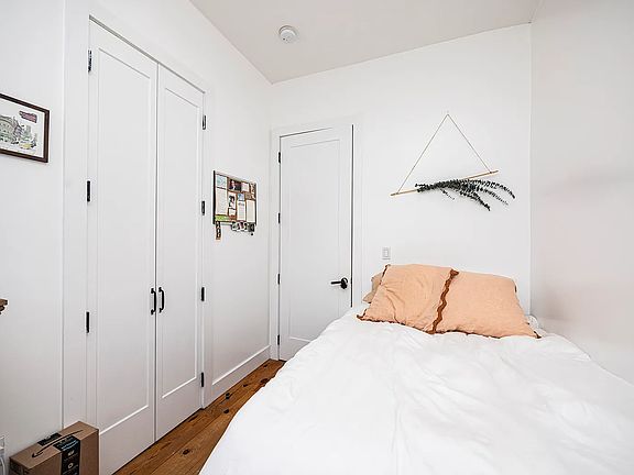 4th image of 291 Metropolitan Ave #5C