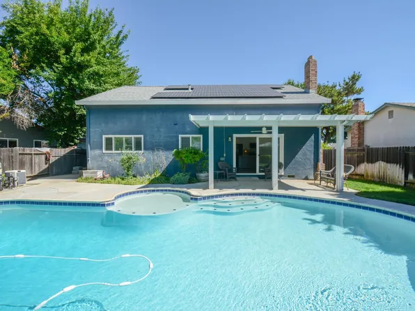 1145 Woodvale Dr, Dixon, CA 95620