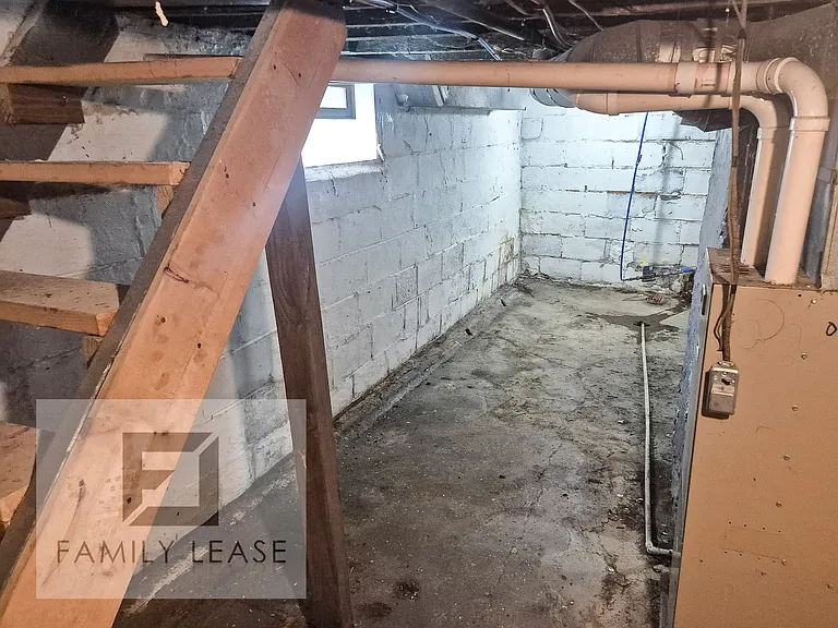 806 Morton St — Photo 36