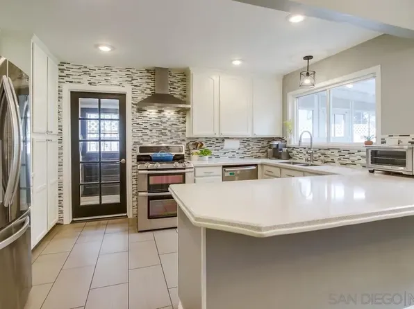 5072 Acuna St, San Diego, CA 92117