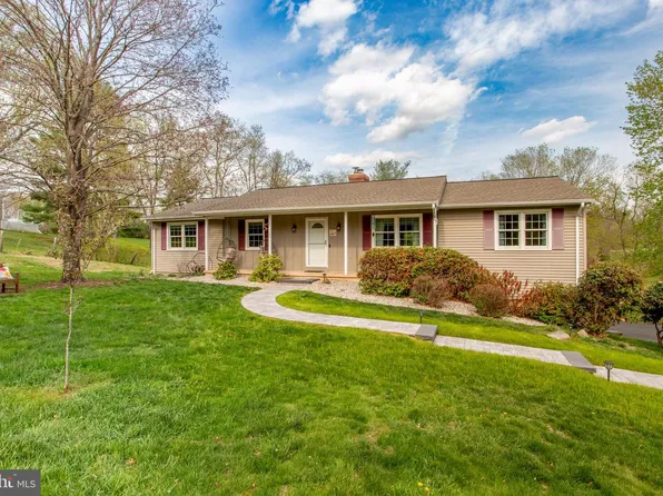 73 Bowne Station Rd, Stockton, NJ 08559