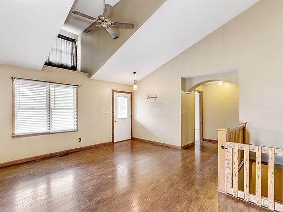 5th image of 1750 Candace Ln