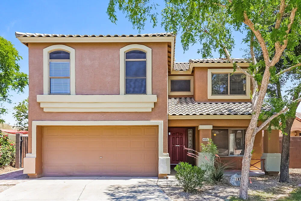 4 bed, 2.5 bath, 2232 sqft, $2,900 — Photo 1