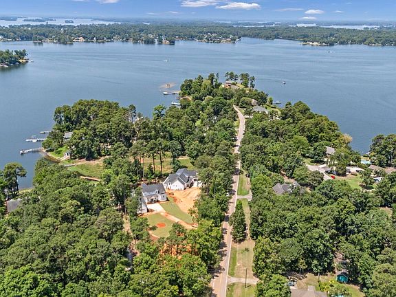 2nd image of 263 Killian Point Rd