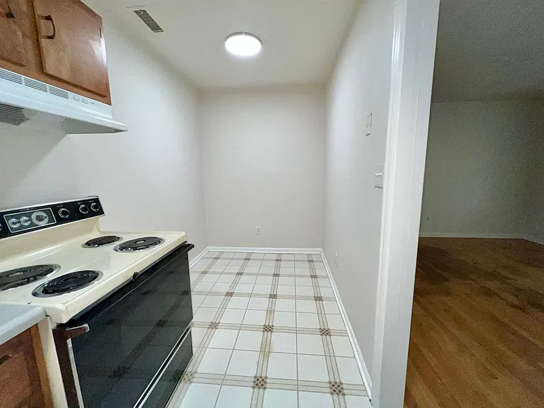 840 Hardy Rd #826 — Photo 4
