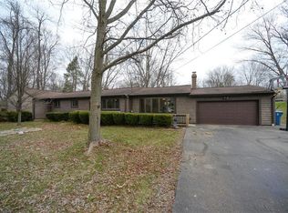 3122 Hillcrest Ave, Barberton, OH 44203