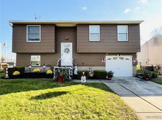 90 Audet Dr, Cheektowaga, NY 14227