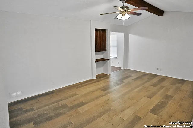 3 bed, 1.0 bath, $1,400 — Photo 4
