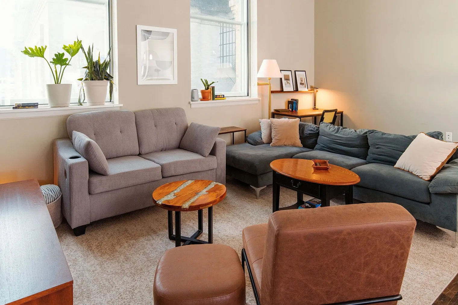 2 bed, 2.0 bath, 1001 sqft, $4,401 — Photo 4