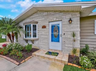897 Imperial Dr, Largo, FL 33771