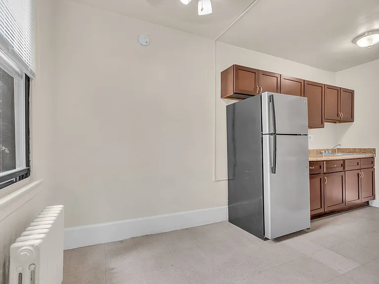 The Hamilton Apartments — Photo 7