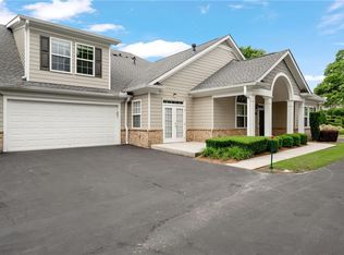 2561 Grapevine Cir #104, Cumming, GA 30041