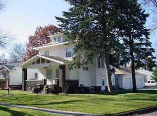 1049 N H St, Fremont, NE 68025