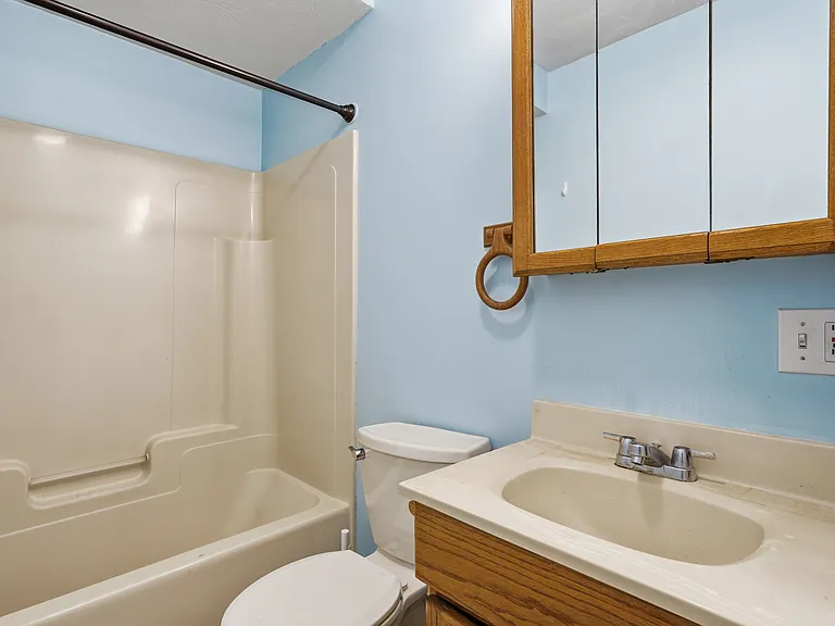 Basement full bath
