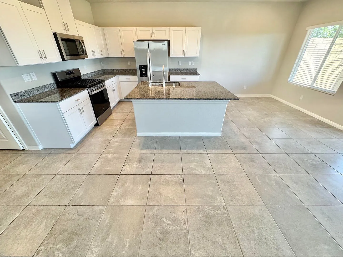Wonderful 4-bedroom, 3-bathroom home tucked inside a desirable gated community in northwest Las V... — Photo 4