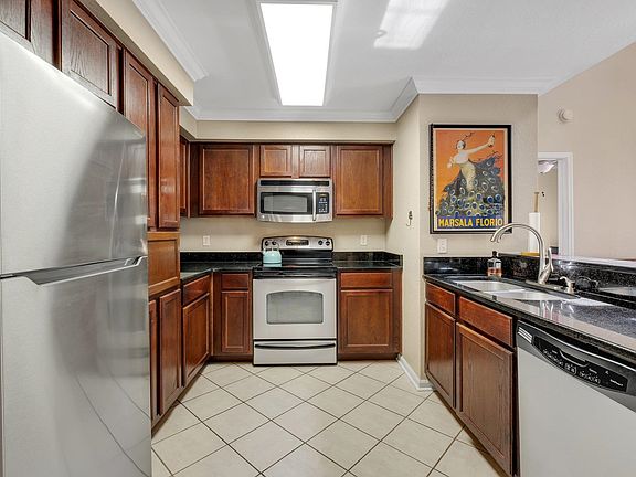 5th image of 2801 Chancellorsville Dr APT 822