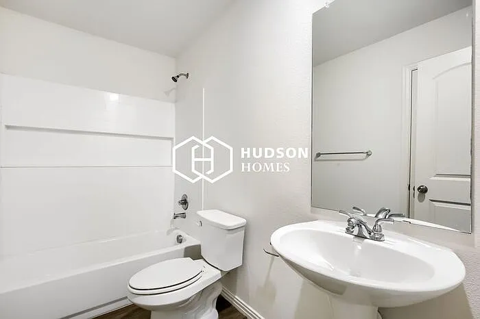 2904 Emma Ln — Photo 10