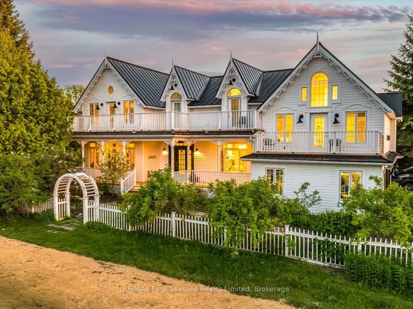 98 Huron St, Collingwood, ON L9Y 4Y3