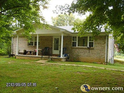 628 Fire Hall Rd, Celina, TN 38551-6568