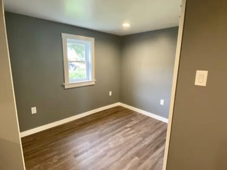 22 Helen Ave #2 — Photo 4