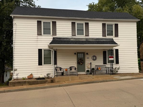 109 E Main St
