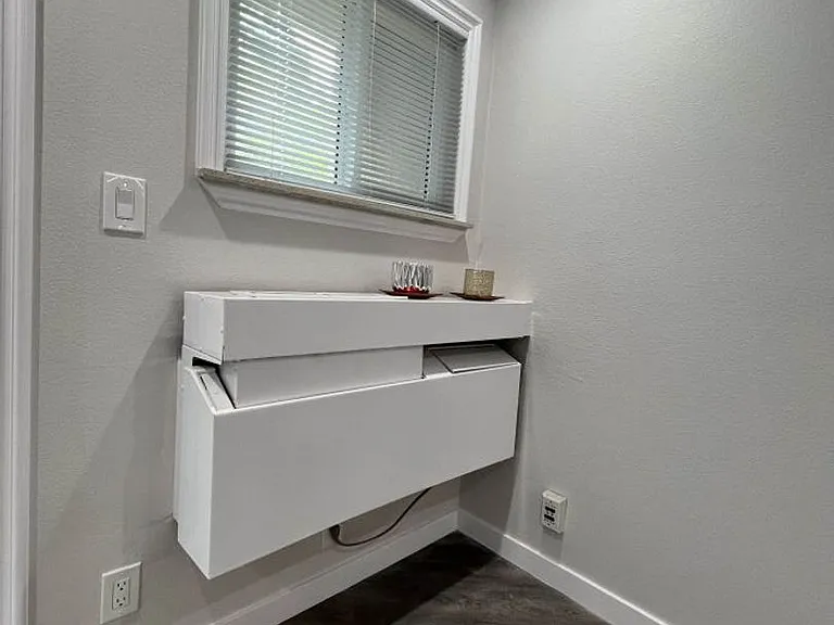 Carmel Heights Apts — Photo 34