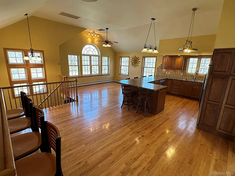 1055 Bruynswick Rd — Photo 34