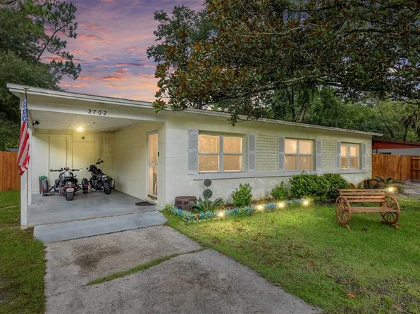 2702 NE 11th St, Gainesville, FL 32609