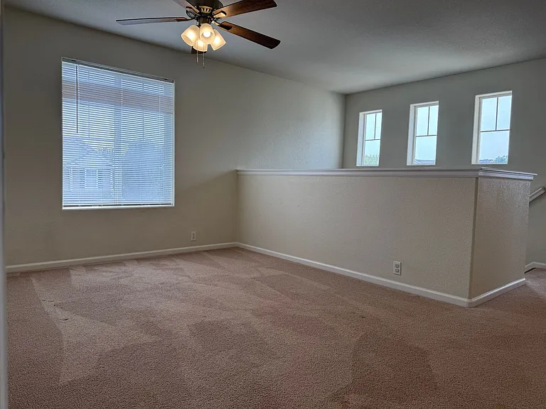 7681 Sandy Springs Point — Photo 9