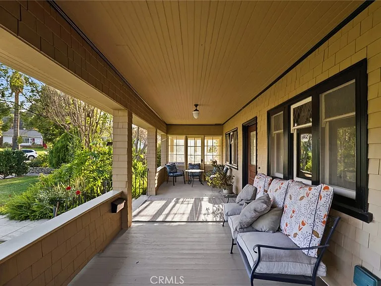 1200 Cedar Ave — Photo 5