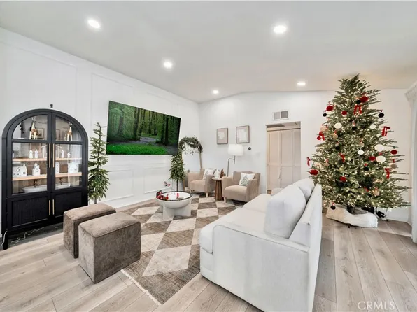 3500 S Greenville St APT E5, Santa Ana, CA 92704