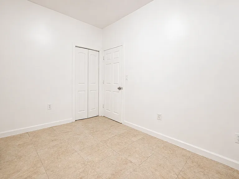652 W 163rd St #1A — Photo 9