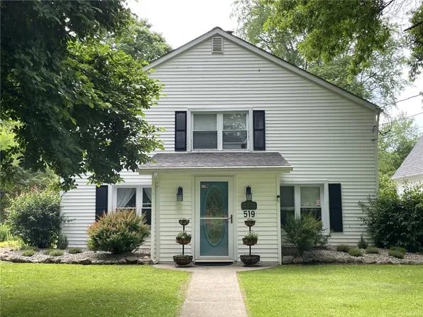 519 Pulaski Rd, Pulaski, PA 16143