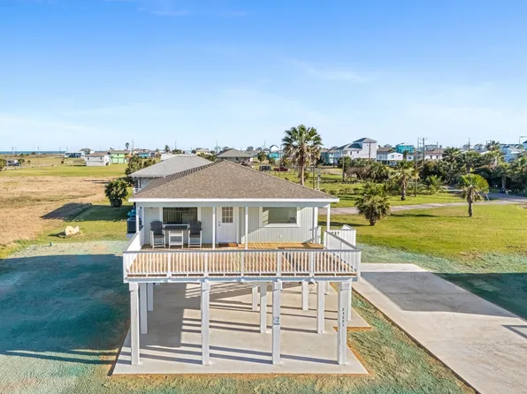 23221 Galceran Dr, Galveston, TX 77554