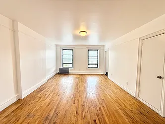 470 Henry Street, #3