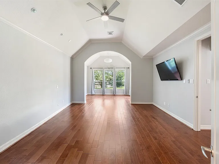 5450 Faircreek Ln — Photo 16