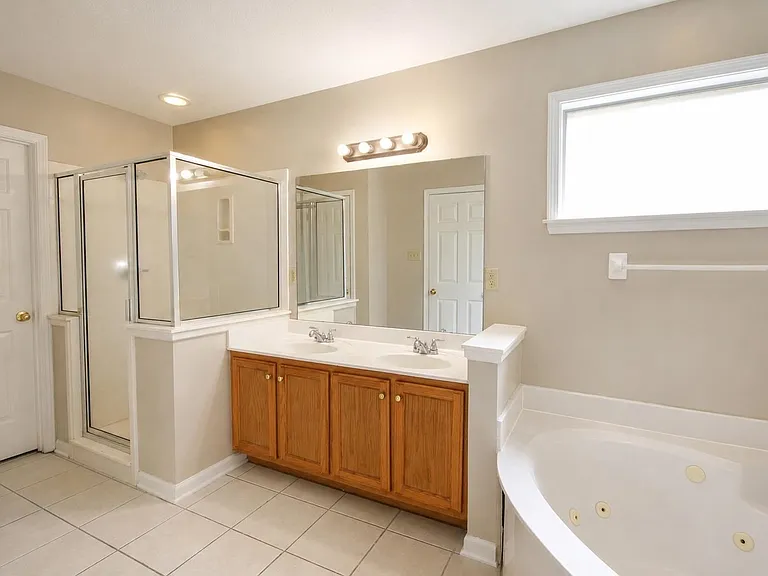 20 Country Brook Dr — Photo 14