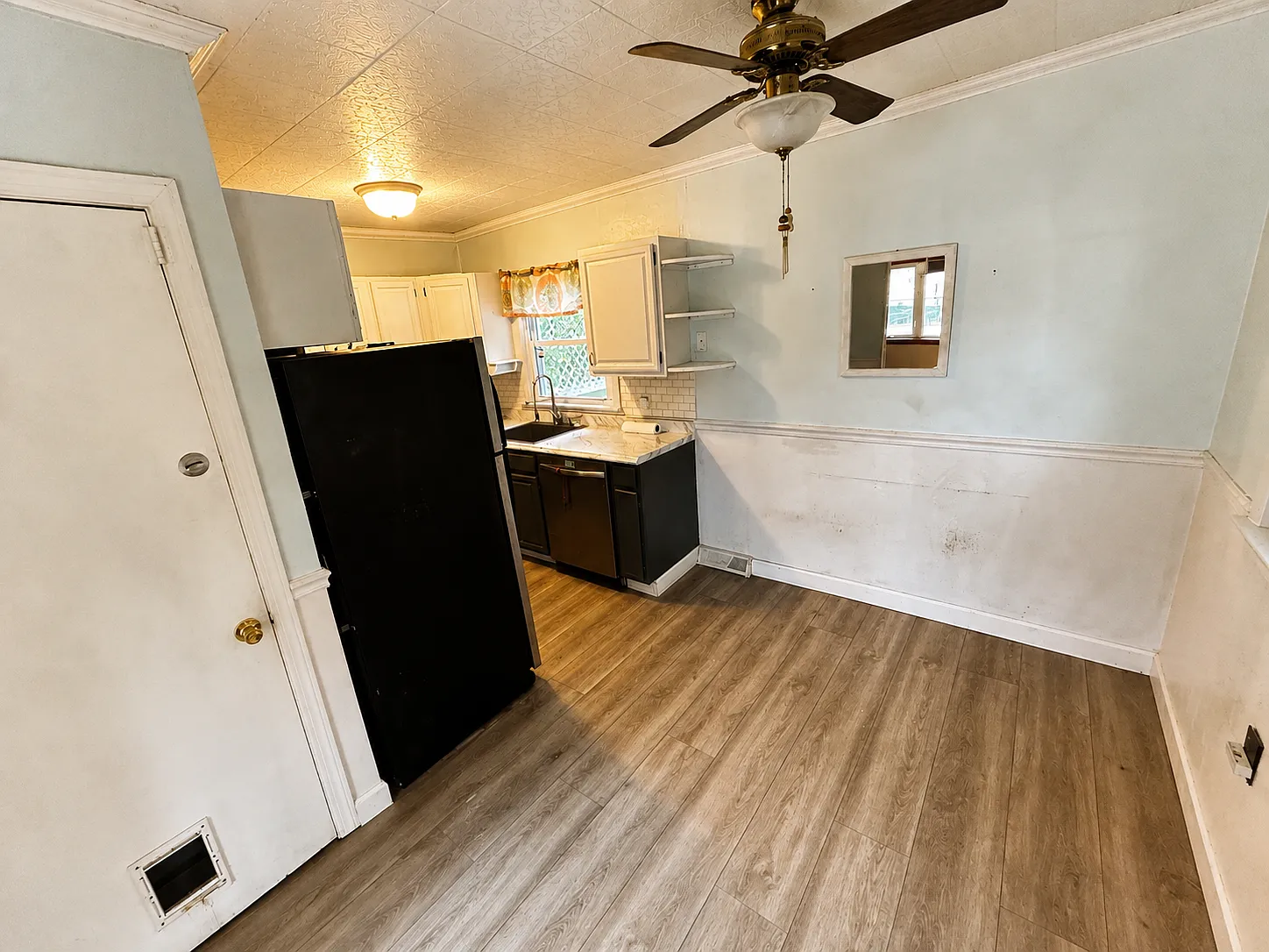 3 bed, 1188 sqft, $2,500 — Photo 3